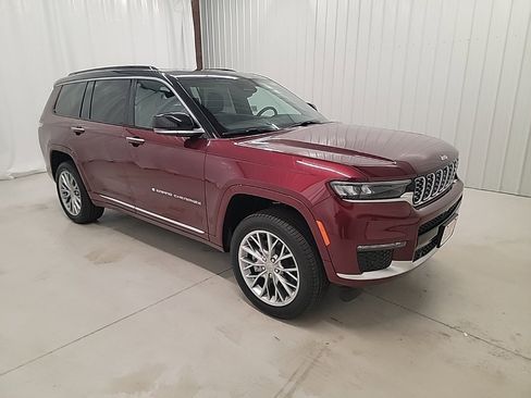 New 2025 Jeep Grand Cherokee L Summit image 7