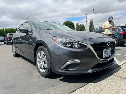 Used 2016 MAZDA MAZDA3 i Sport FWD image 3