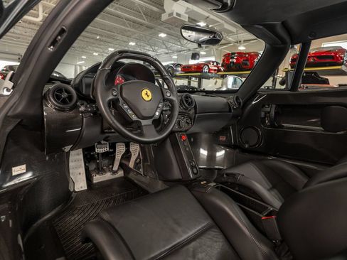 Used 2003 Ferrari Enzo RWD image 29