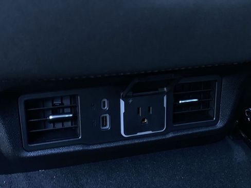 New 2026 GMC Sierra 1500 SLE w/ Preferred Package image 38