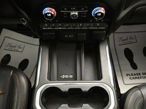 Used 2021 GMC Sierra 2500 AT4 w/ AT4 Preferred Package AWD/4WD image 22
