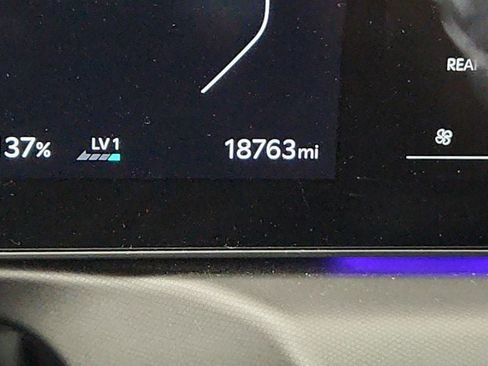 Used 2024 Kia EV9 Land AWD/4WD image 16