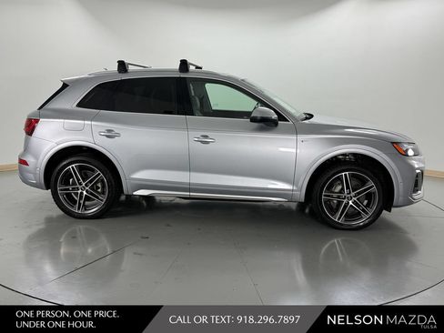 Used 2021 Audi Q5 e Prestige AWD/4WD image 5