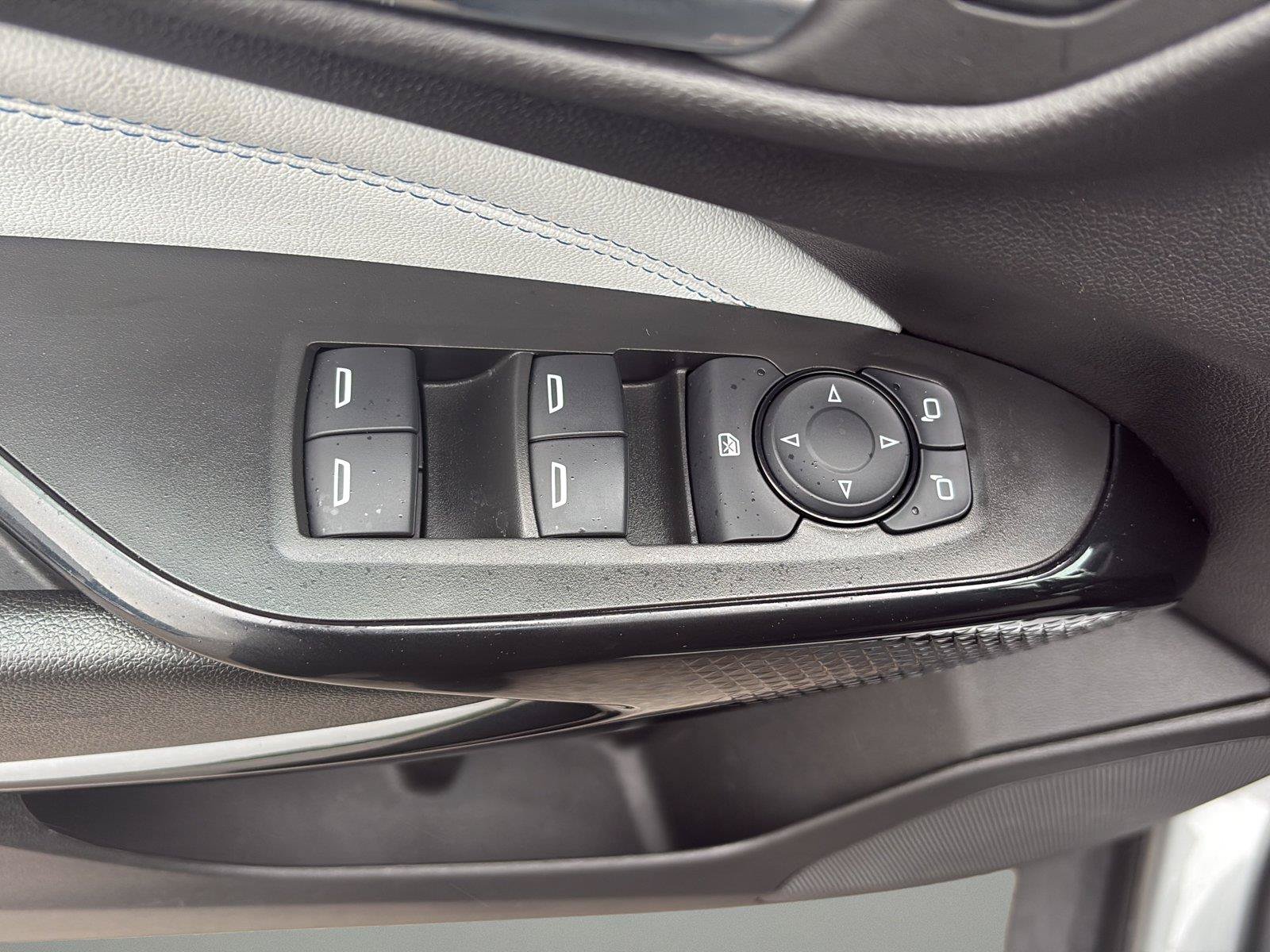 Certified 2025 Chevrolet Trax LT w/ LT Convenience Package FWD image 27