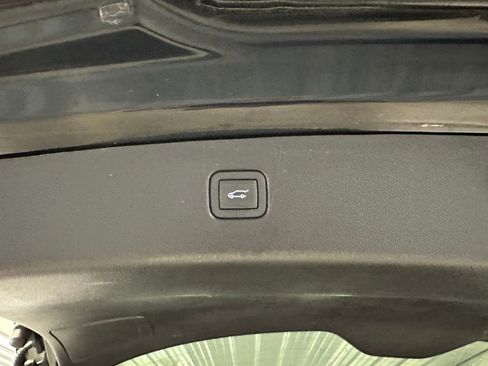 Certified 2024 Chevrolet Blazer LT w/ Convenience Package image 24