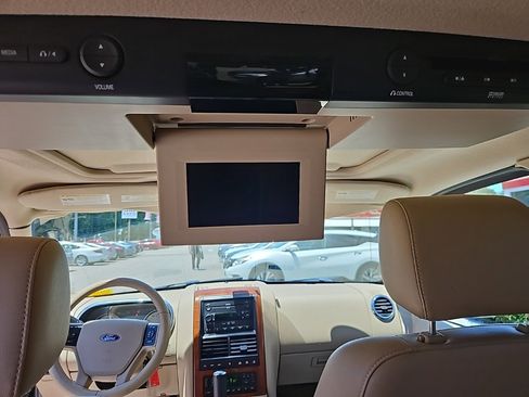 Used 2006 Ford Explorer Eddie Bauer image 20