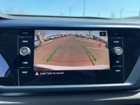 Used 2023 Volkswagen Taos SE AWD/4WD image 18