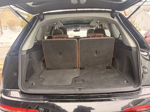 Used 2017 Audi Q7 3.0T Premium image 9