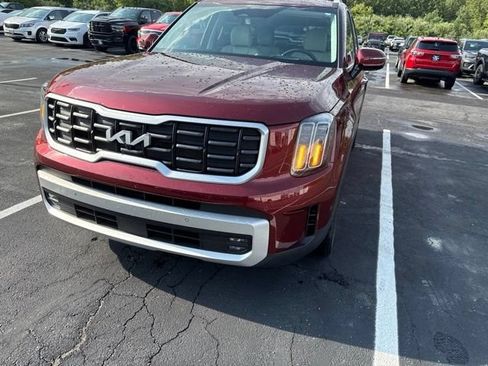 Certified 2024 Kia Telluride SX Prestige AWD/4WD image 2