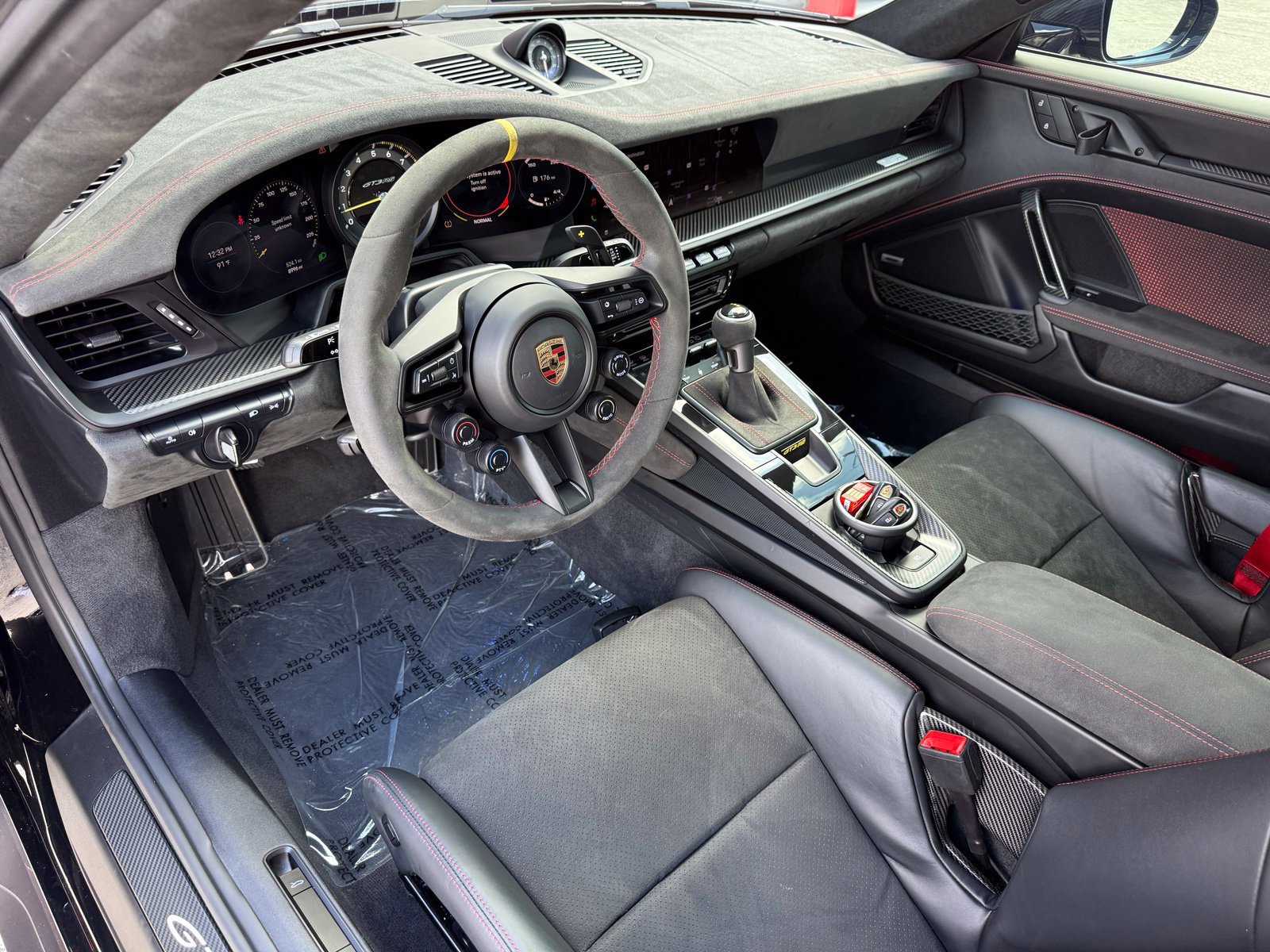 Used 2025 Porsche 911 GT3 RS w/ Weissach Package RWD image 36
