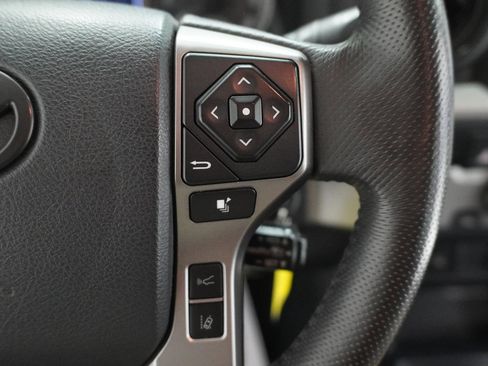 Used 2019 Toyota Tacoma SR5 RWD image 14