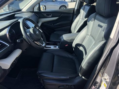 Used 2019 Subaru Ascent Limited w/ Popular Package #2 image 9