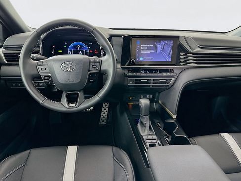 Certified 2026 Toyota Camry SE w/ Convenience Package FWD image 22