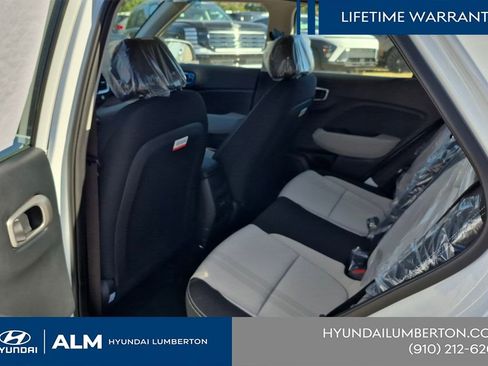 New 2026 Hyundai Venue SEL FWD image 18