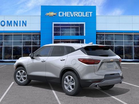 New 2025 Chevrolet Blazer LT image 3