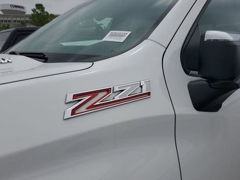 Used 2022 Chevrolet Silverado 1500 LTZ w/ LTZ Premium Package AWD/4WD image 7