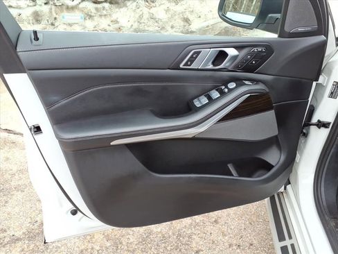 Used 2025 BMW X7 xDrive40i AWD/4WD image 24