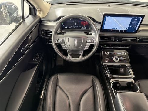 Used 2023 Lincoln Nautilus FWD w/ Premium Package image 29