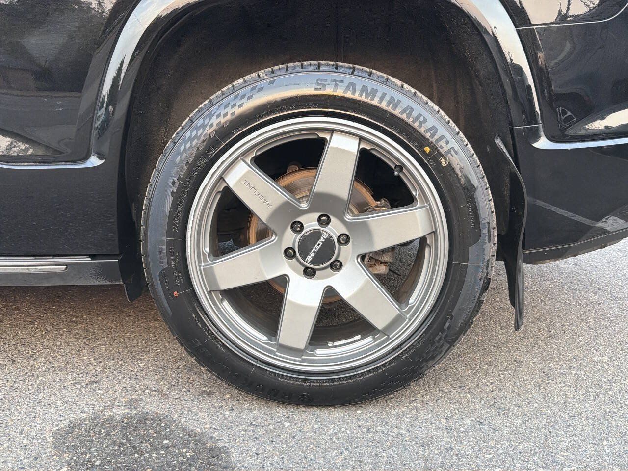 Used 2017 GMC Acadia Denali AWD/4WD image 3