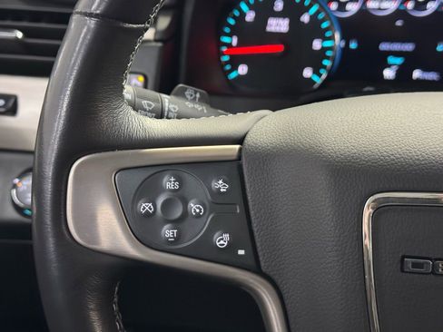 Used 2018 GMC Yukon XL Denali image 24