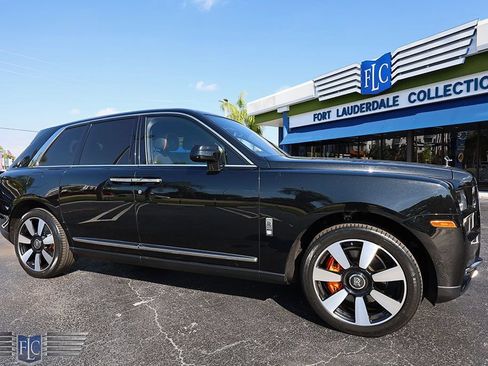 Used 2022 Rolls-Royce Cullinan AWD/4WD image 4