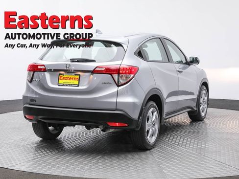 Used 2019 Honda HR-V LX image 5