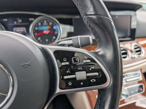Used 2019 Mercedes-Benz E 300 4MATIC image 15