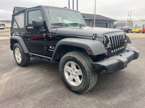 Used 2007 Jeep Wrangler X image 2