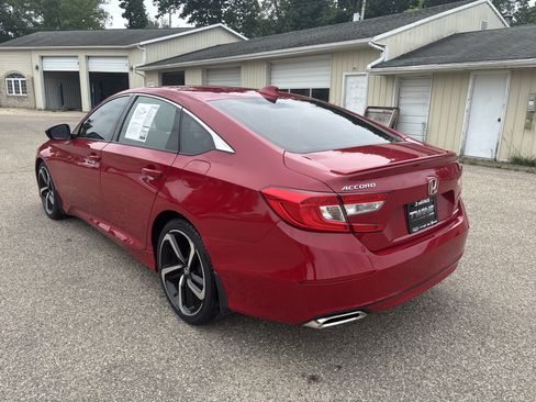 Used 2019 Honda Accord Sport image 6