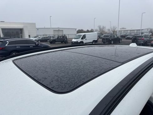 Used 2024 BMW X5 xDrive50e w/ M Sport Package image 11