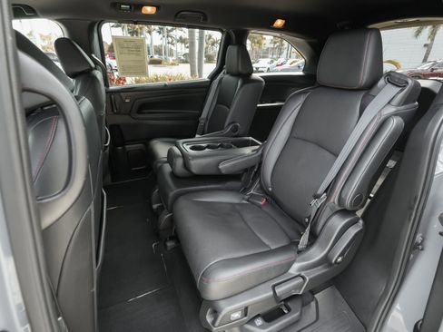 Used 2023 Honda Odyssey Sport image 29