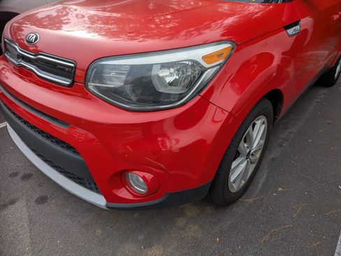 Used 2019 Kia Soul + FWD image 7