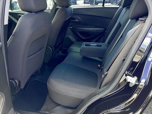 Used 2020 Chevrolet Trax LS image 14