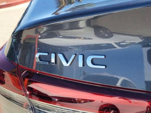 Used 2025 Honda Civic Sport image 31