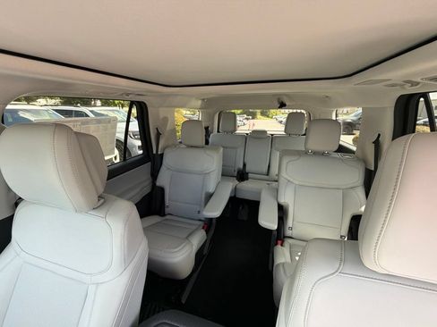 New 2027 Ford Expedition Platinum AWD/4WD image 15