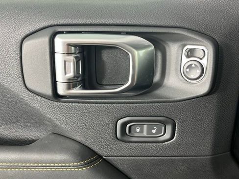 New 2025 Jeep Gladiator Sport w/ Premium Package image 20