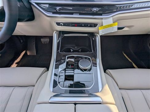 New 2026 BMW X6 xDrive40i w/ Premium Package image 19