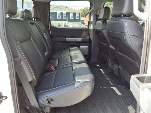 Used 2021 Ford F150 Lariat AWD/4WD image 14