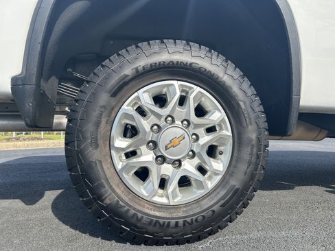 Used 2024 Chevrolet Silverado 3500 LT RWD image 34