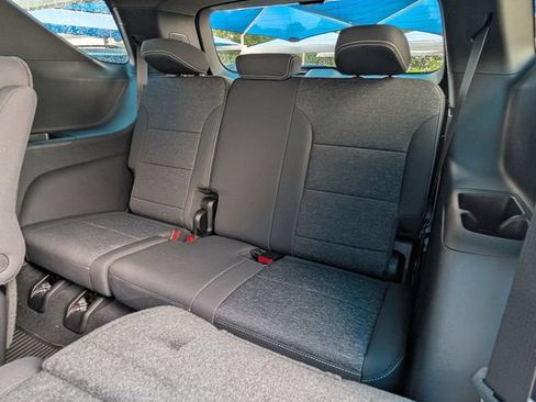 New 2026 Chevrolet Traverse LT w/ Driver Confidence Package FWD image 8