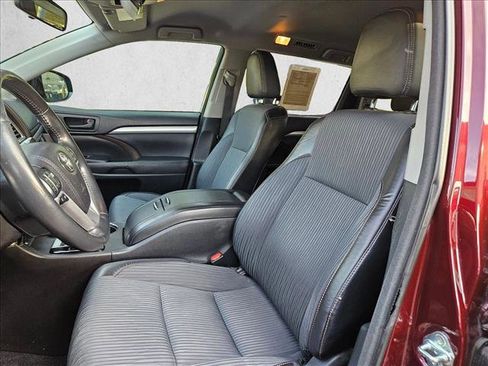 Used 2015 Toyota Highlander Plus image 19
