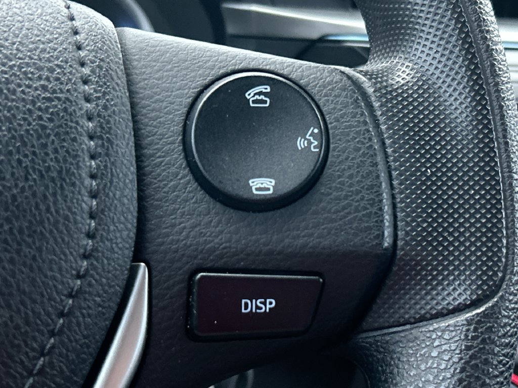 Used 2014 Toyota Corolla LE FWD image 16