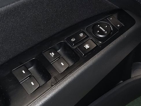 Used 2020 Hyundai Elantra Value Edition w/ Cargo Package (C1) image 27