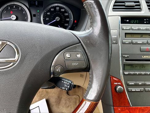 Used 2011 Lexus ES 350 FWD image 19