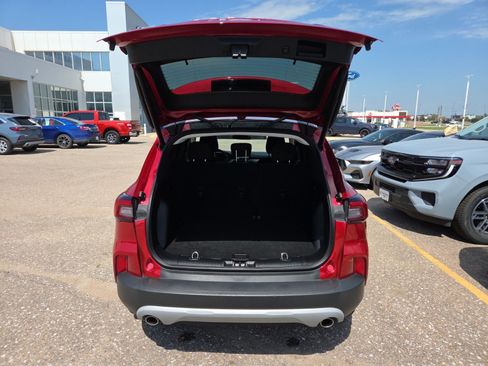 Certified 2023 Ford Escape Active AWD/4WD image 10