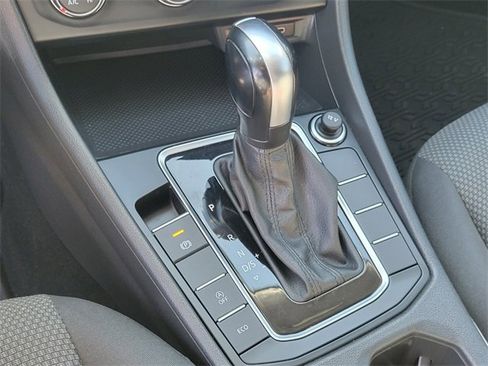 Used 2021 Volkswagen Jetta S image 22