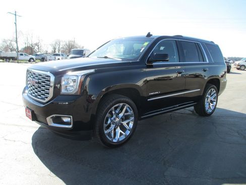 Used 2019 GMC Yukon Denali w/ Denali Ultimate Package AWD/4WD image 10