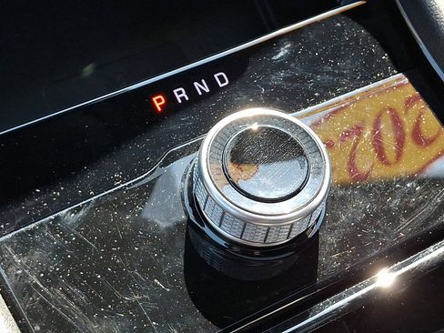 Certified 2023 Jeep Grand Cherokee Altitude image 16