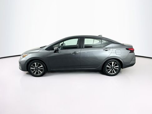 Used 2025 Nissan Versa SV FWD image 4