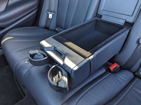 Used 2015 Mercedes-Benz S 550 4MATIC Sedan image 46